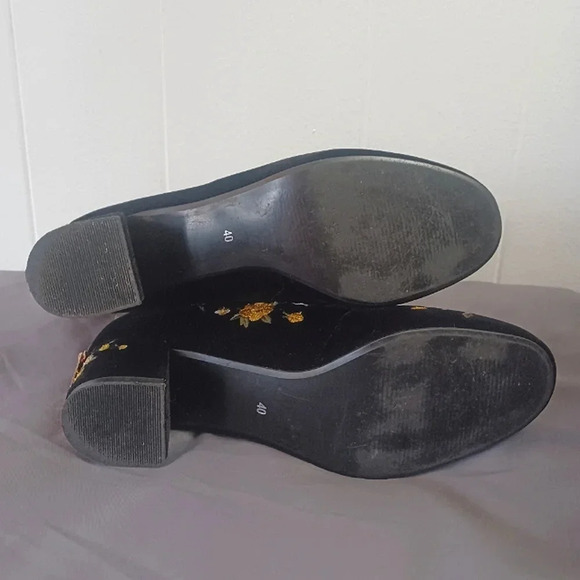 Topshop Black Velvet Embroidered Floral Ankle Boots - Picture 6 of 8